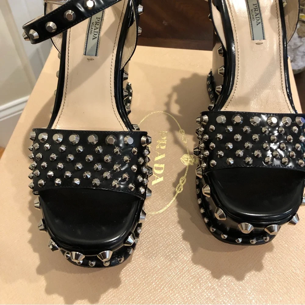 Prada Spazzolato studded Platform sandal box included box ripped. On one side - Picture 2 of 15